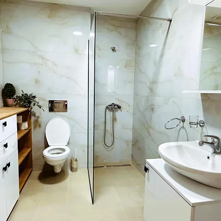 Anturijum Apartman *